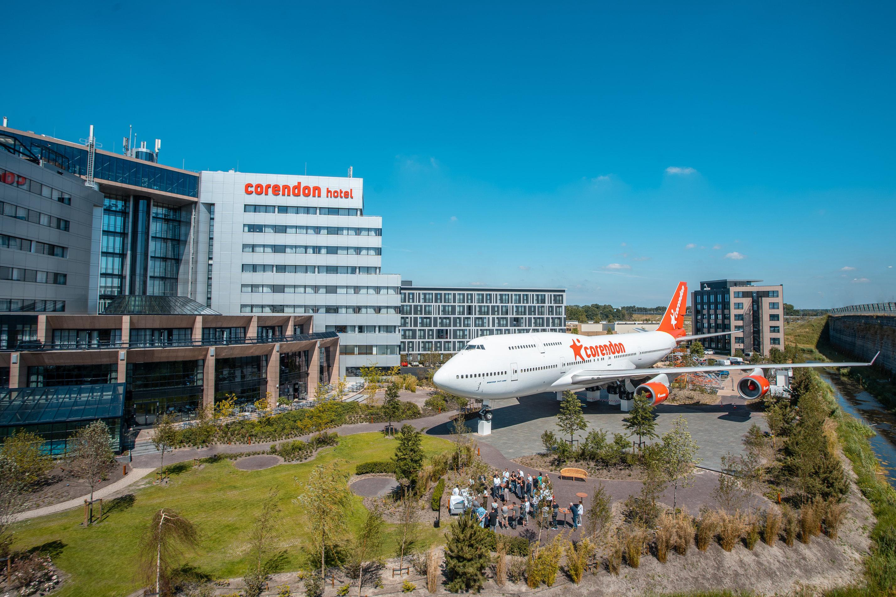 Corendon Urban Amsterdam Schiphol Airport Hotel Бадхоеведорп Экстерьер фото